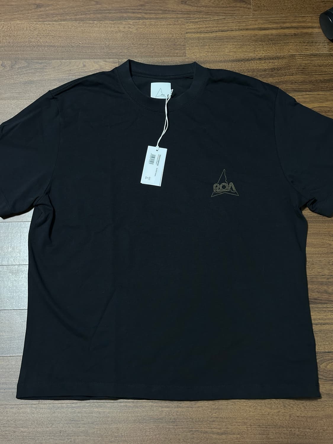 [L] ROA 24SS  그래픽 티셔츠 블랙 상품이미지1