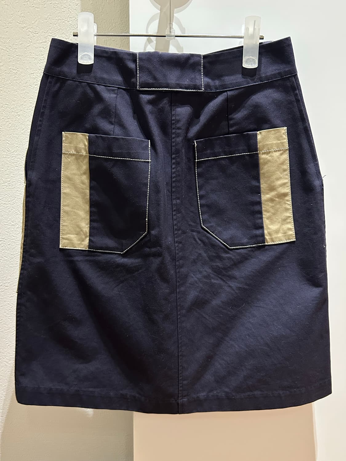 메종키츠네 네이비 스커트 36 상품이미지2