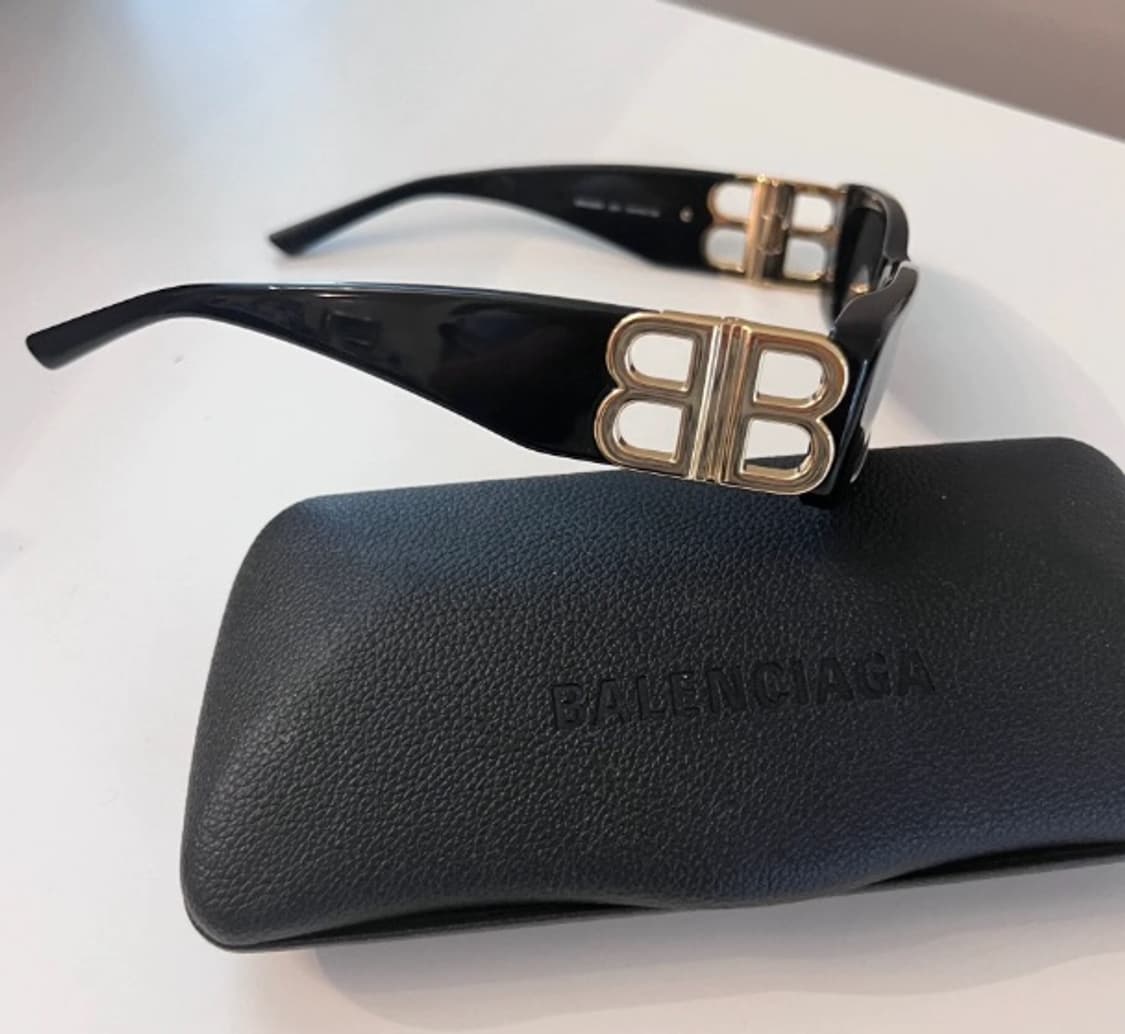 [정품] 발렌시아가 선글라스 블랙/골드 풀박스 상품이미지2