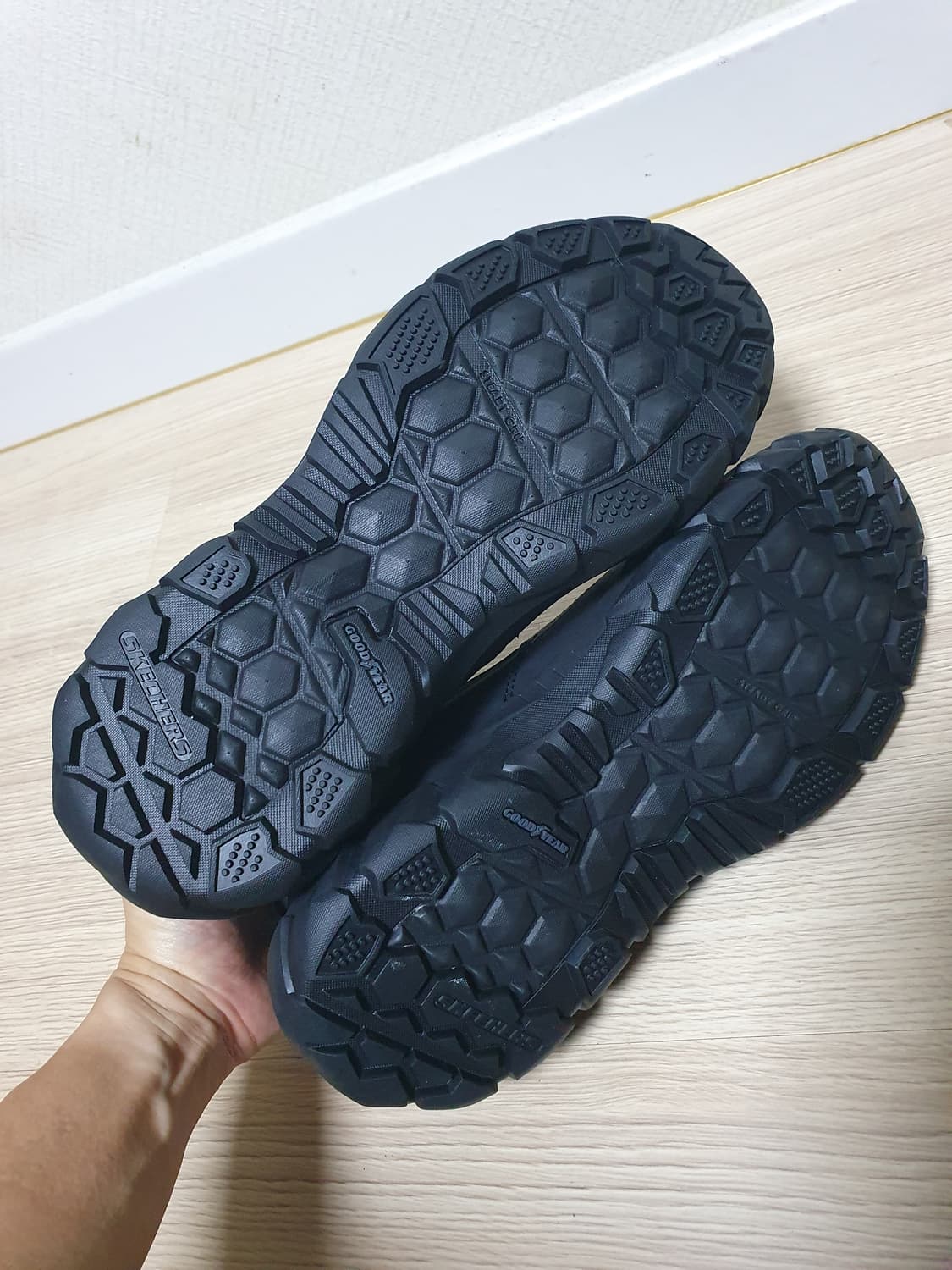 스케쳐스 남성 블랙 슬립온 운동화 270 상품이미지7