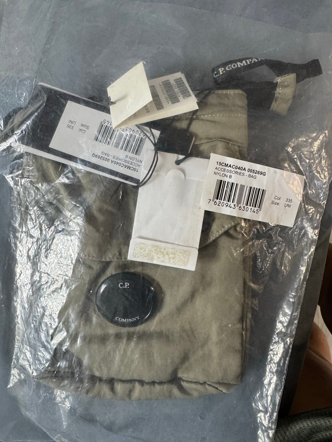 cp컴퍼니 크로스바디 파우치 빈티지카키 상품이미지2