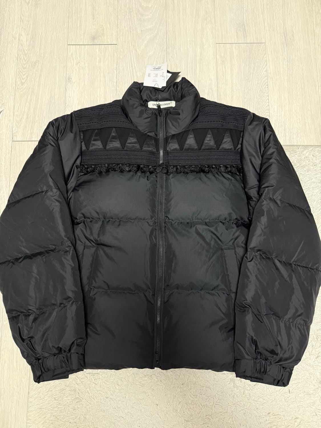 (4) 언더커버 23aw Tribal Motif 스캡 다운패딩 상품이미지1