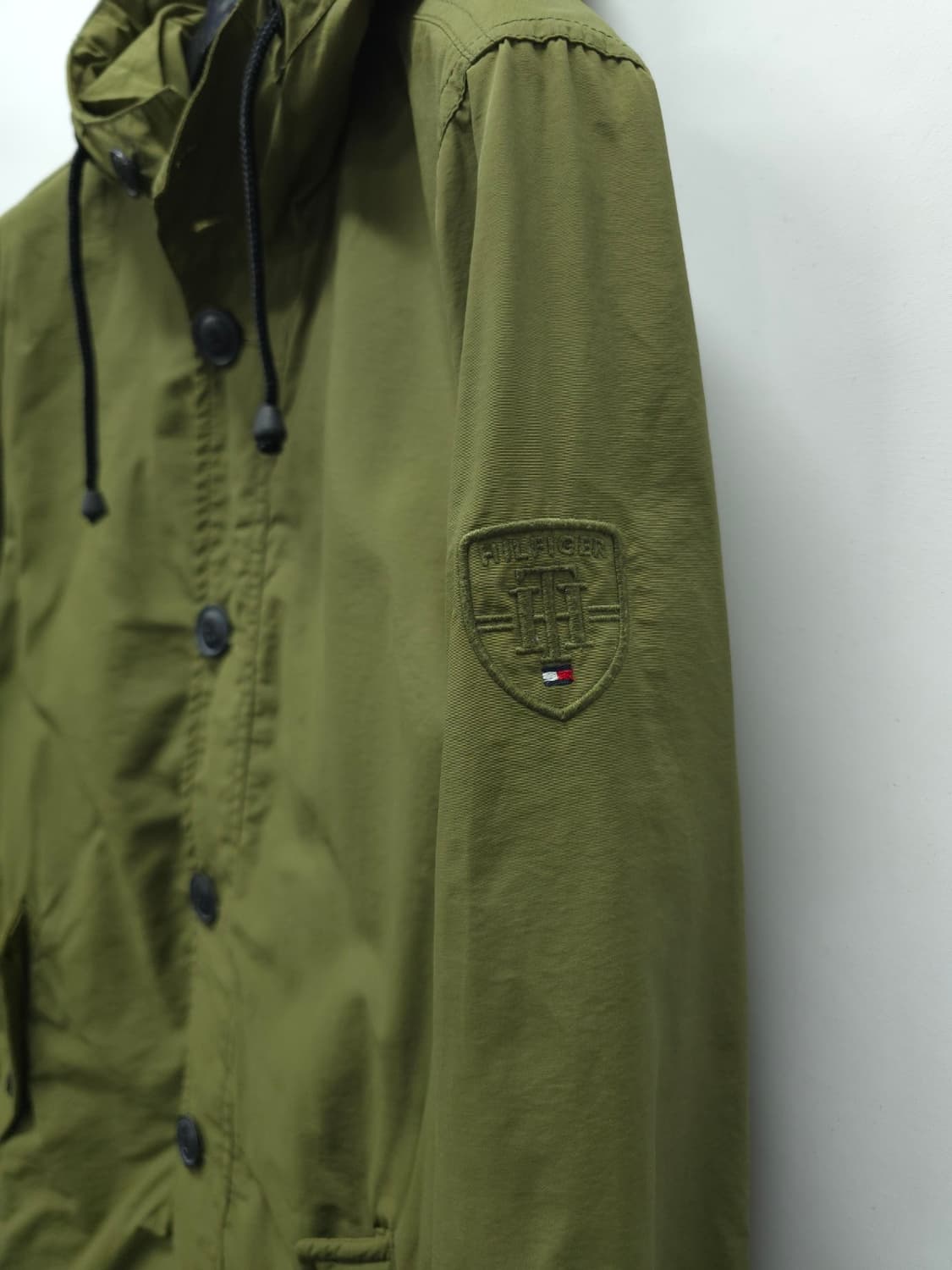 타미힐피거 남성 올리브 그린 후드 야상 자켓 (95) 상품이미지3