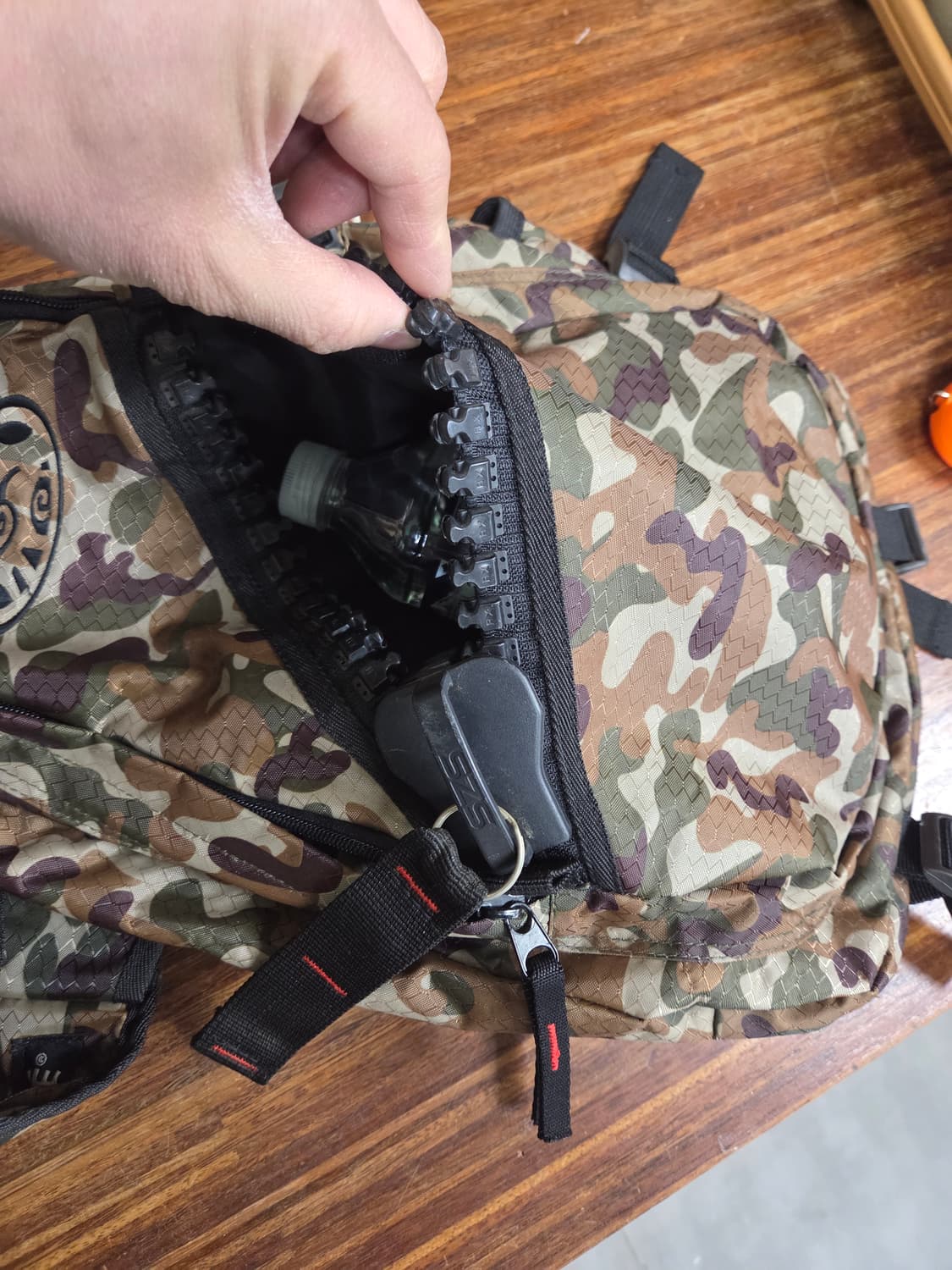 에스까르떼 대왕 지퍼 카모플라쥬 빅 슬링백 상품이미지4