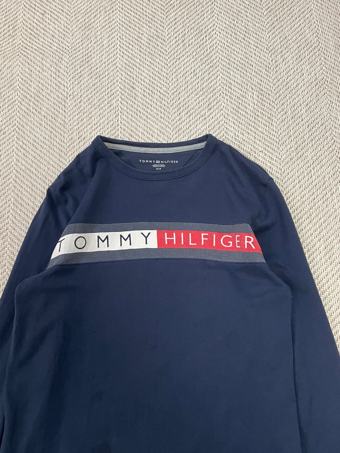 타미힐피거 로고 롱슬리브  J03367 상품이미지3