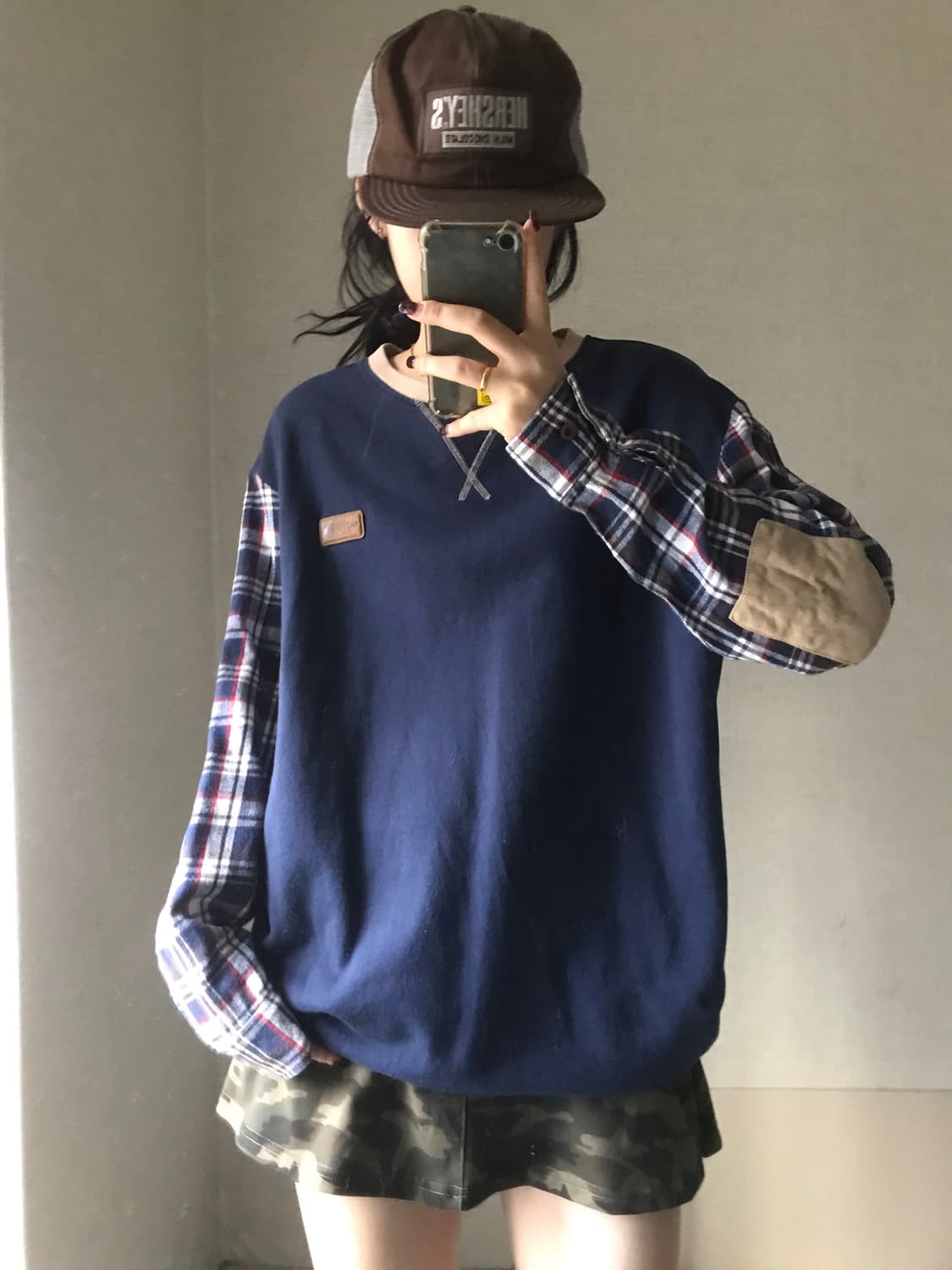 노페 체크디테일 맨투맨 상품이미지3