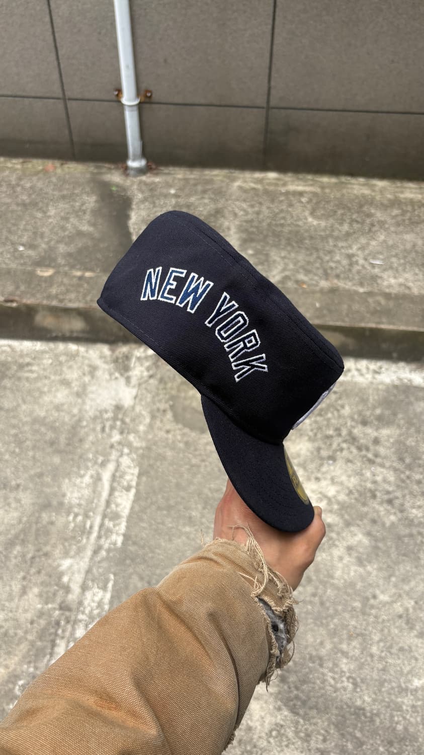 뉴에라 MLB 뉴욕 양키스 프리 커브드 필박스 캡 네이비 상품이미지2