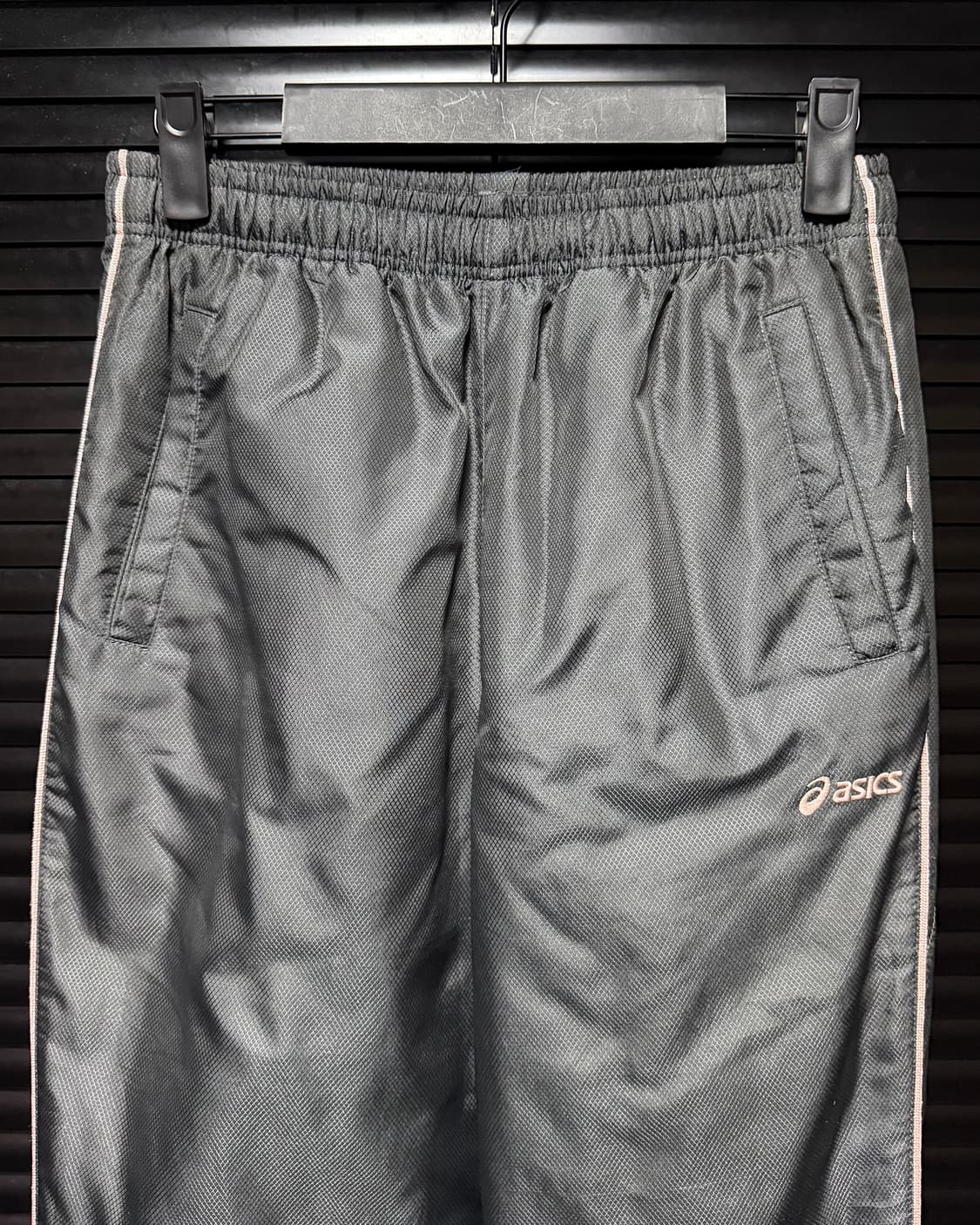 아식스 메탈릭 실버 핑크 우븐 트랙 와이드 일본 사이드 라인 고프코어 L 상품이미지1