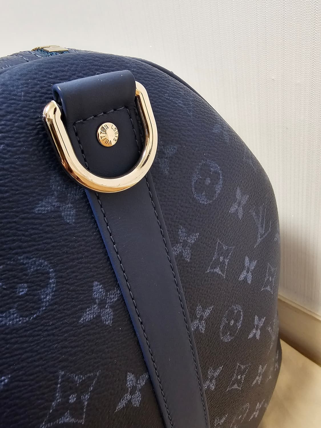 루이비통 퍼렐 한정판 그라데이션 키폴52 블루 (새상품) 상품이미지9