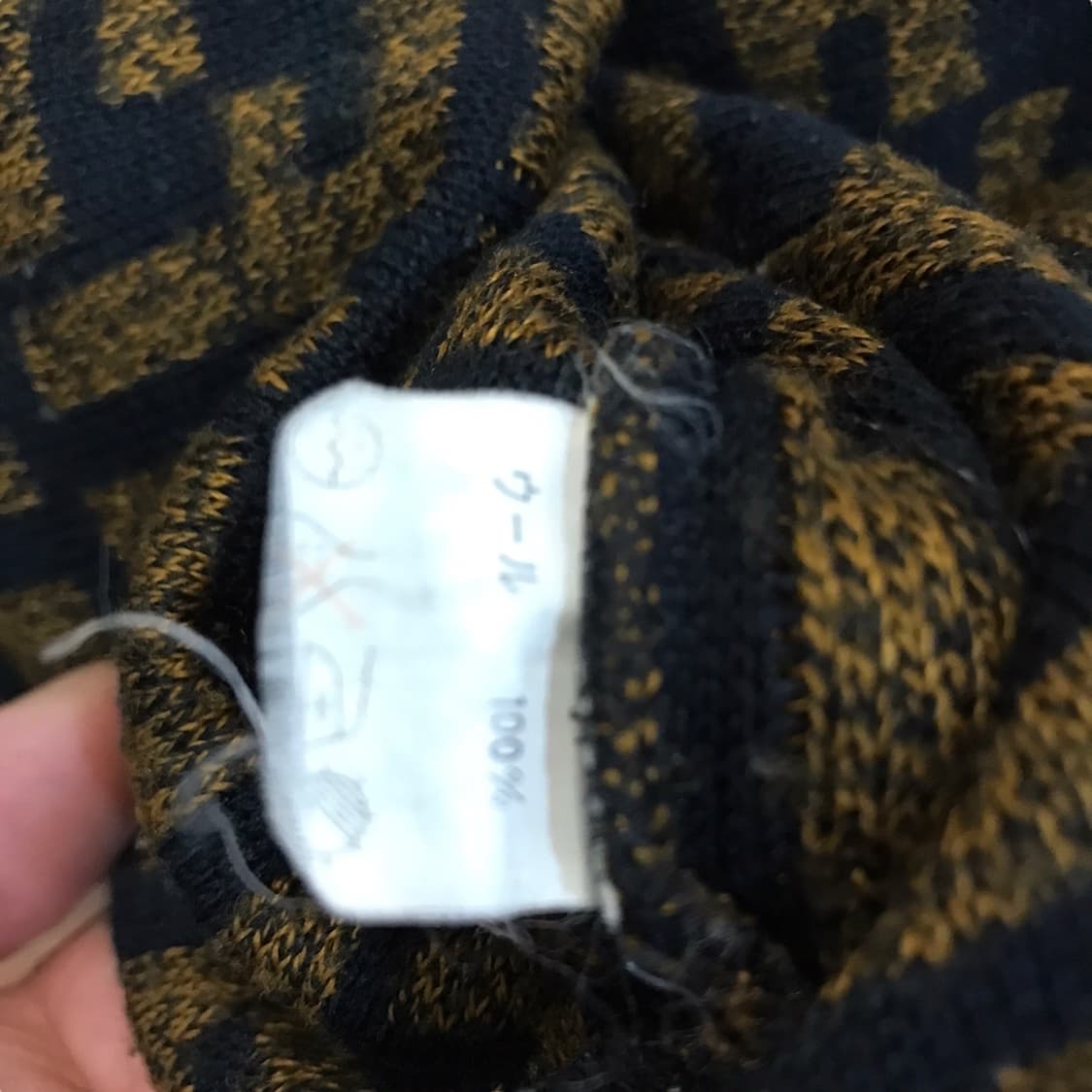 펜디 주카패턴 폴라니트 상품이미지5