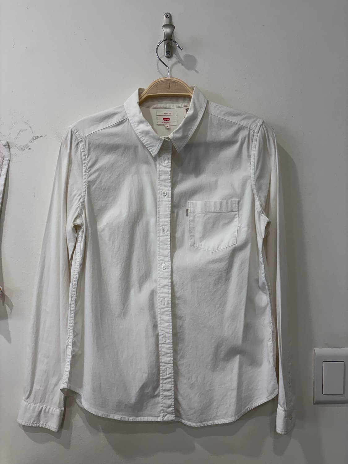 78. 리바이스 화이트 셔츠 상품이미지1