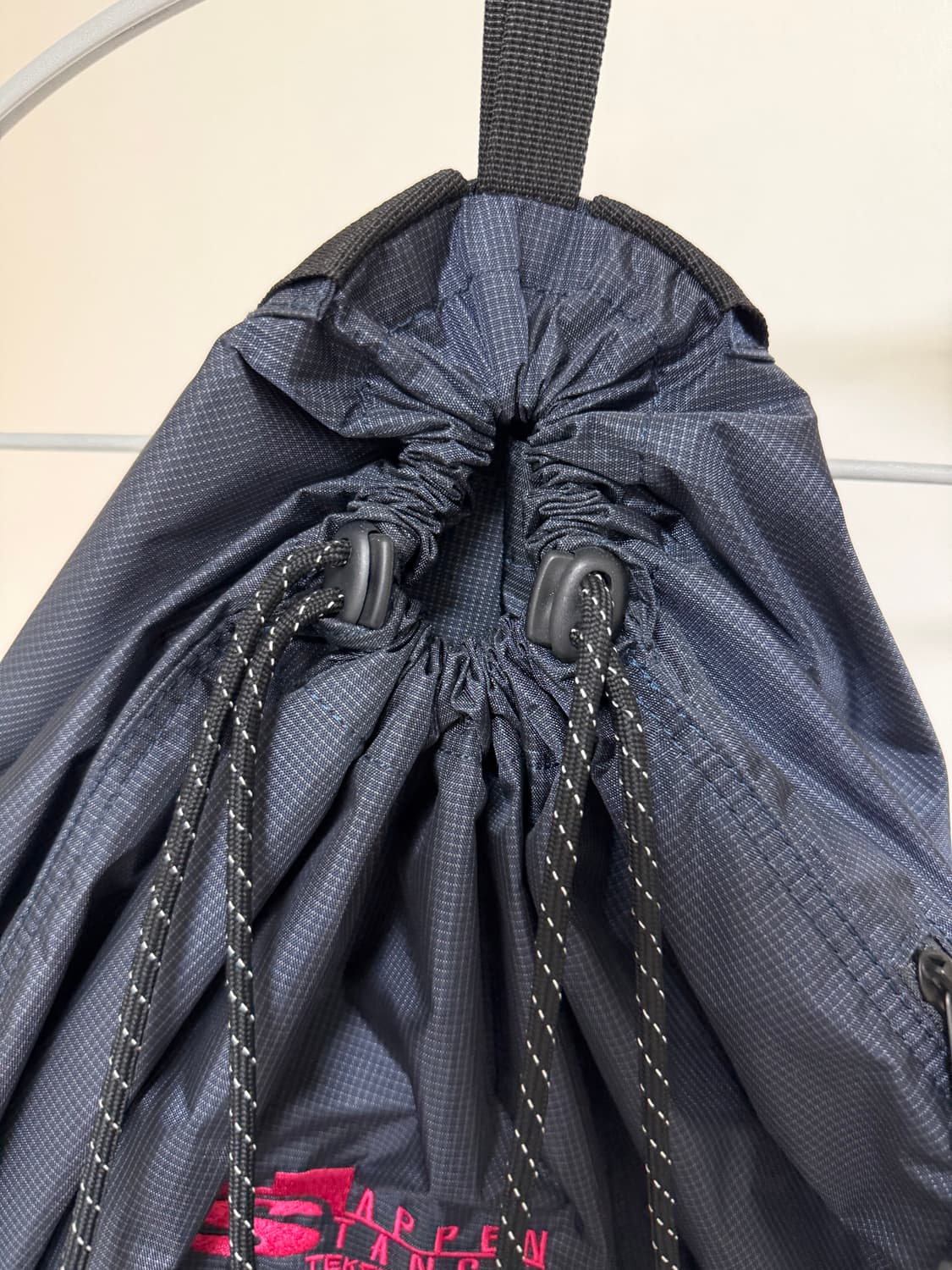 테켓 백팩 네이비 새상품 상품이미지3