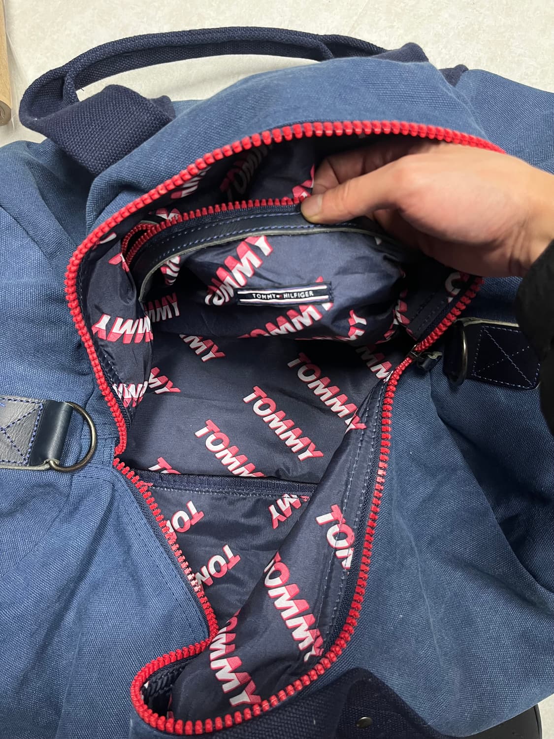 타미 올드스쿨 더플백 상품이미지4