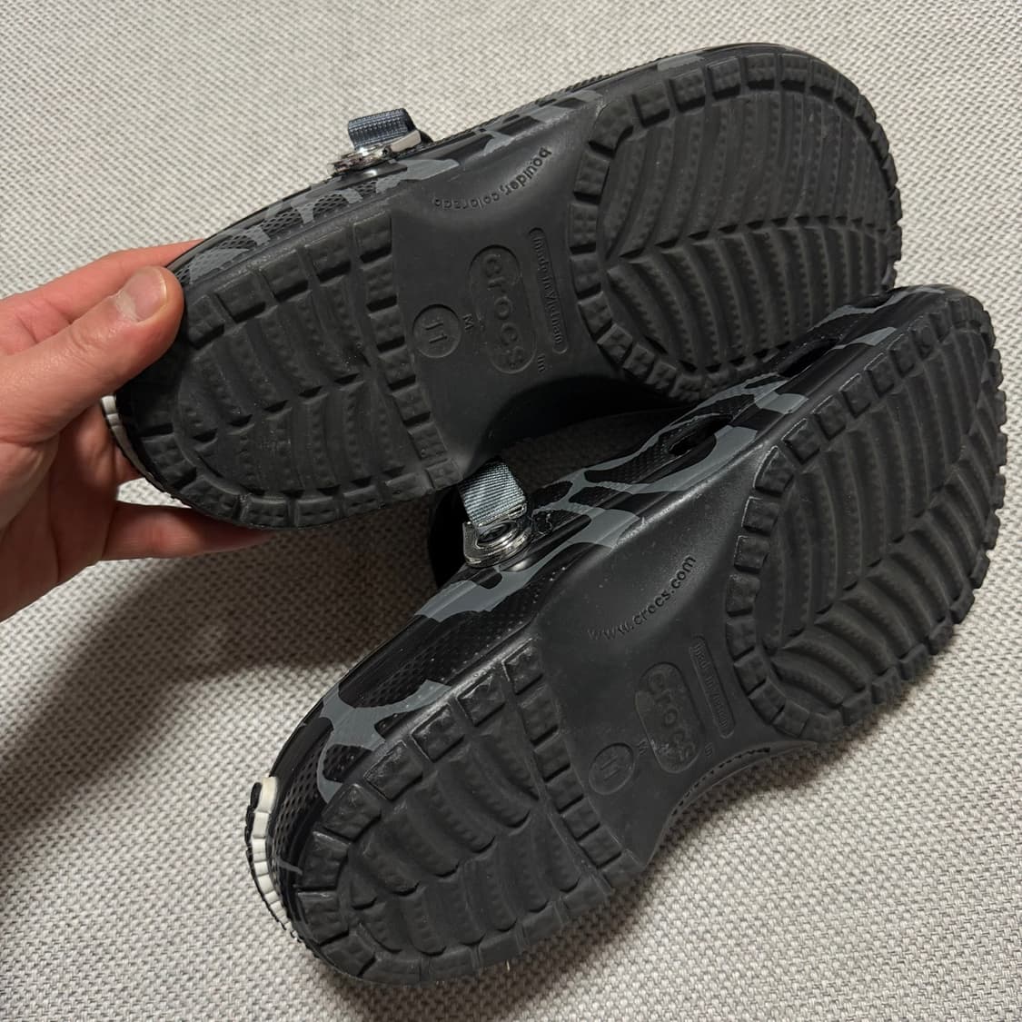 베이프 x 크록스 카모 클로그 블랙 상품이미지7