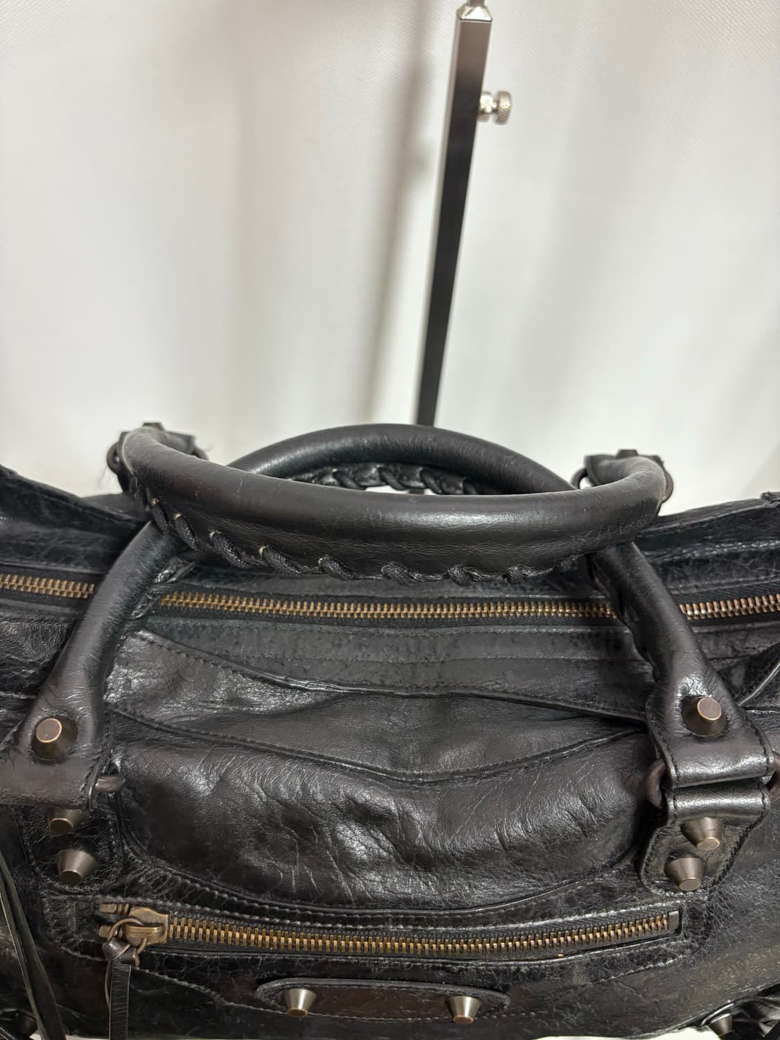 발렌시아가 시티 모터백 블랙 미디움 상품이미지6