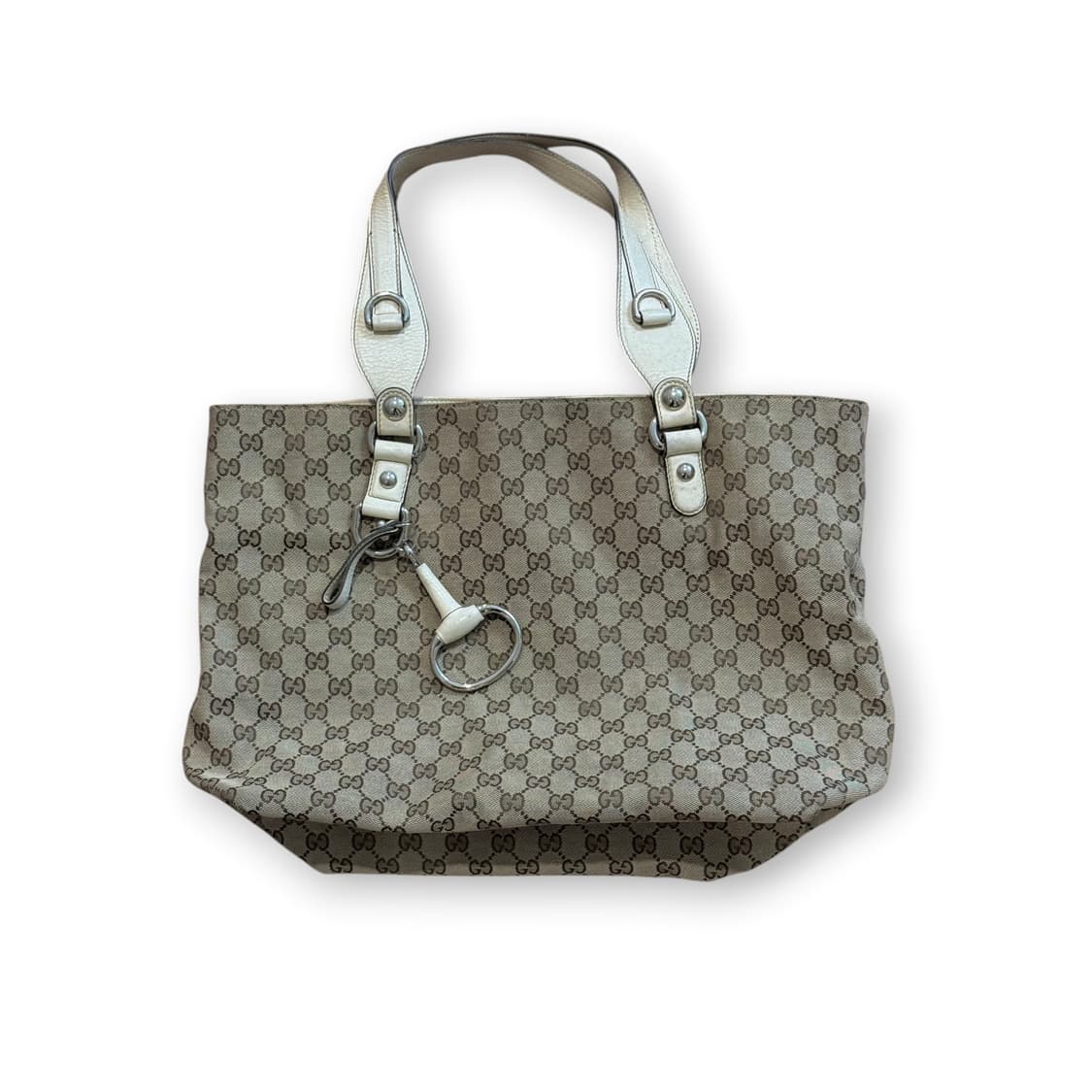 구찌 GG 캔버스 아이콘 비트 토트백 상품이미지1