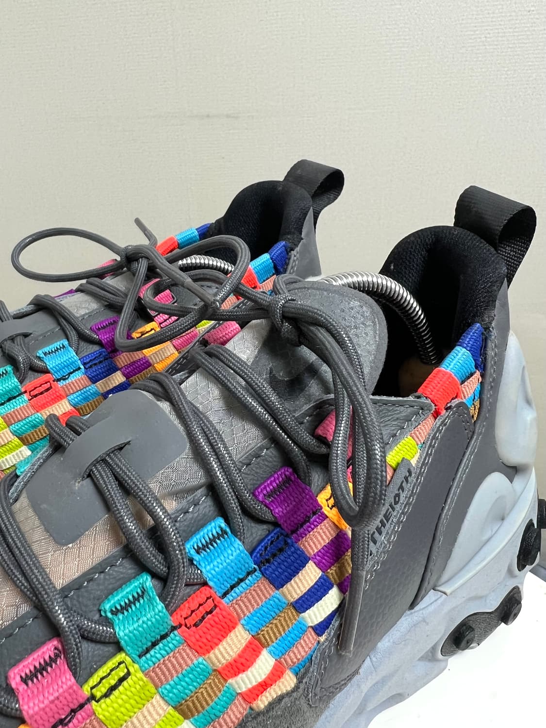 [275] 나이키 리액트 세르투 소프넷 그레이 멀티컬러 상품이미지3