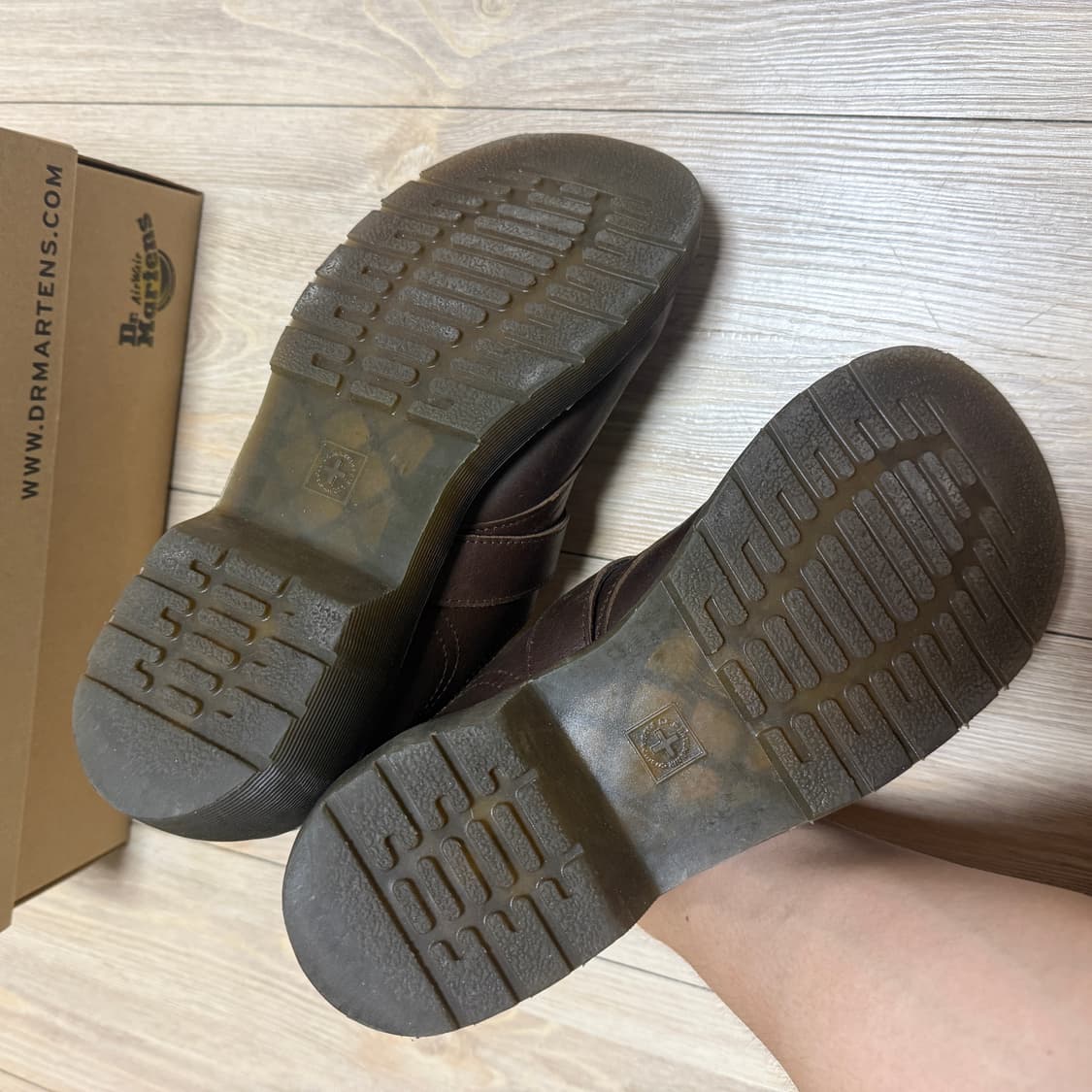 uk6,250) 139,000원 닥터마틴 오클리 다크 브라운 풀박스 상품이미지6