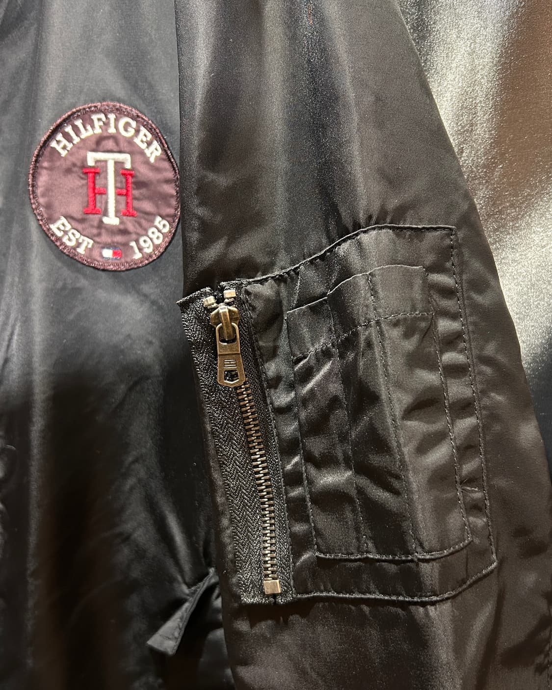 M 타미힐피거 빅로고 패치 블랙 나일론 블루종 상품이미지7