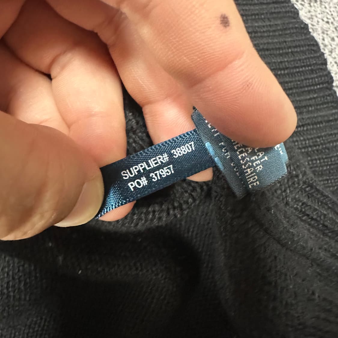 ✨ (바배) 폴로 랄프로렌 블랙 반집업 니트  상품이미지4