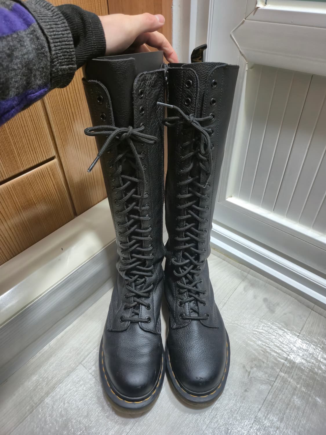 닥터마틴 1B60 20홀( 250/eu39) 상품이미지1