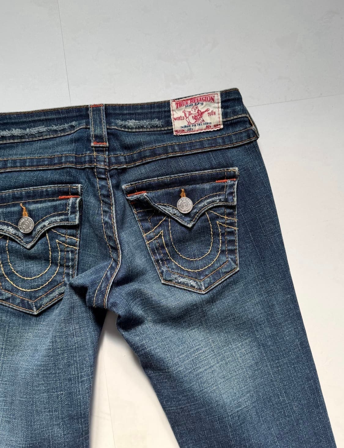 True religion 로우라이즈 진청 워싱 부츠컷 데님 팬츠 상품이미지4