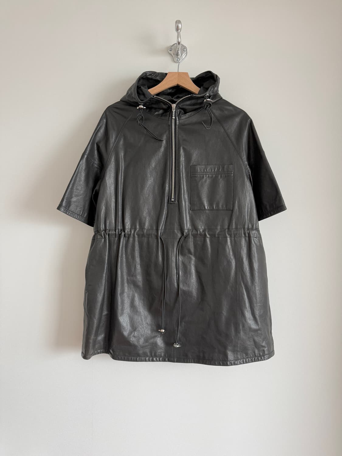 Pre owned 램스킨 레더 하프집업 반팔 후드 상품이미지5