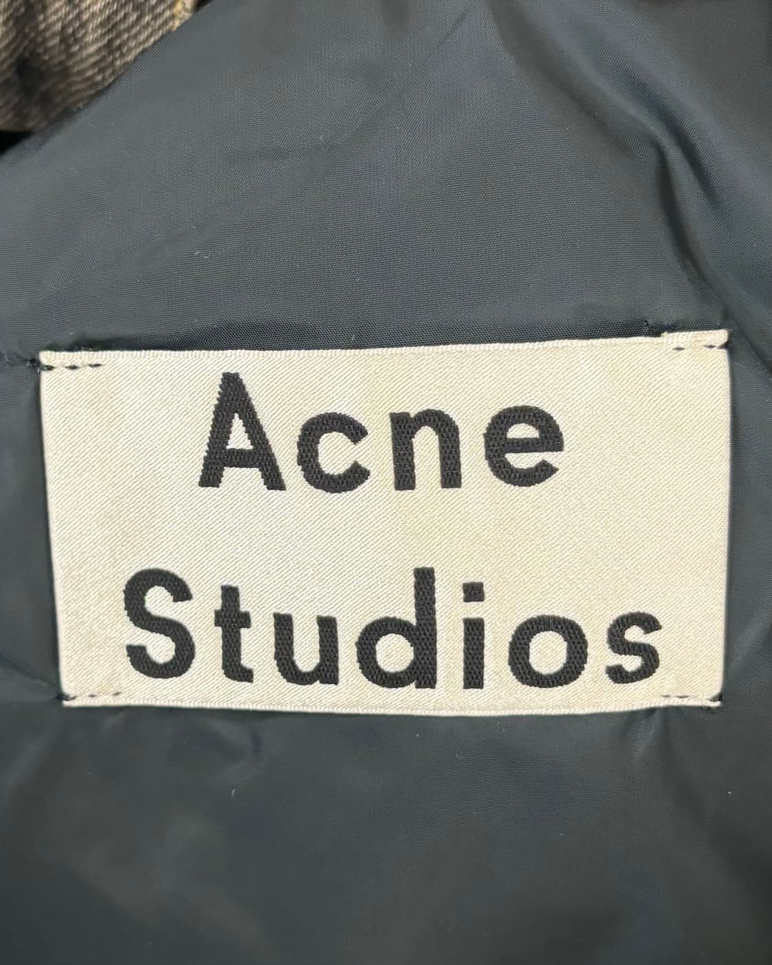 아크네 스튜디오 패디드 버튼 자켓 상품이미지7