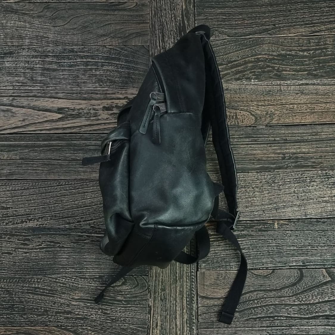 [이스트팩 X 앤디워홀] 레더 패디드 파커 가죽 백팩 M17011 상품이미지5