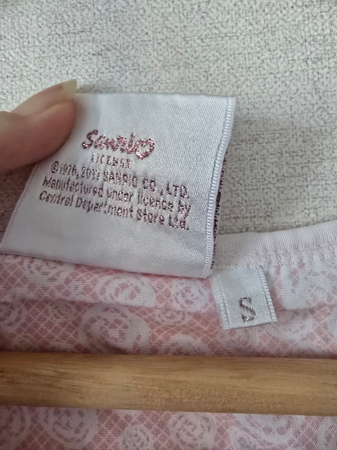 sanrio 산리오 헬로키티 다니엘 반팔 티셔츠 상품이미지3