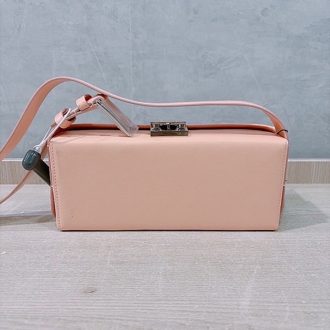 (정품/새상품) 마크 크로스 여성 연핑크 그레이스 룽고 박스백 숄더백 상품이미지5