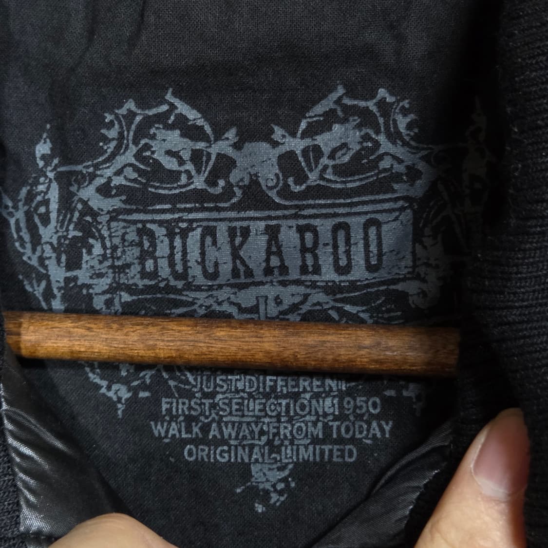 버커루 펑크 유광 패딩 점퍼 상품이미지8