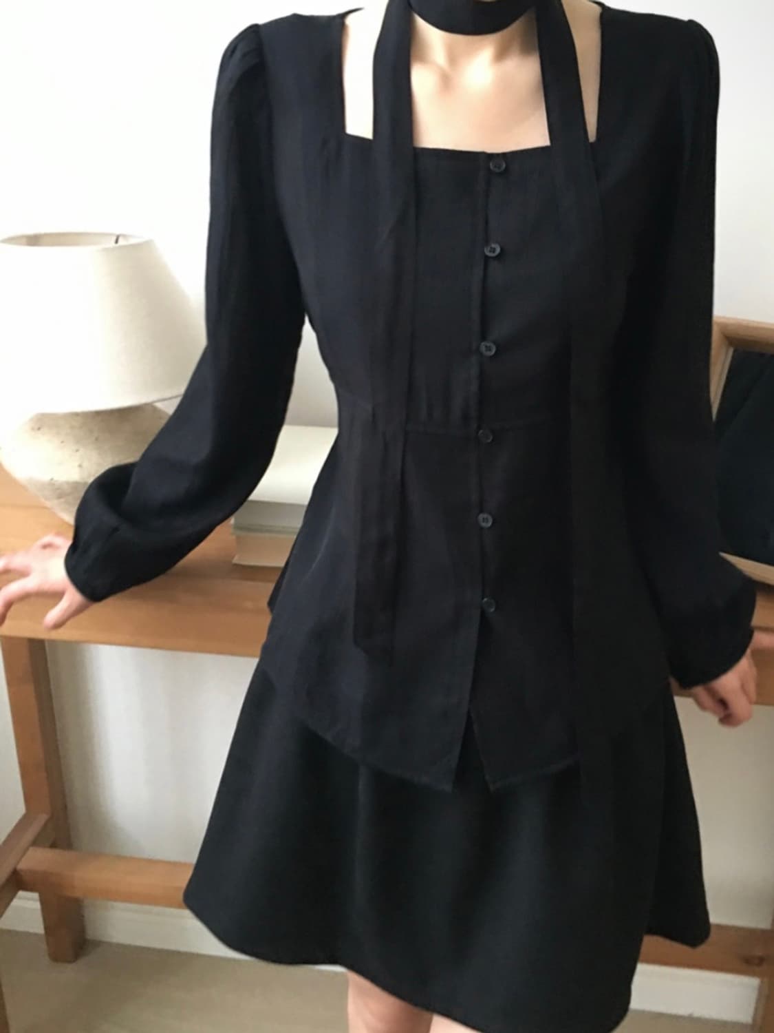 노비카야 Elena scarf blouse 블라우스 블랙 상품이미지6