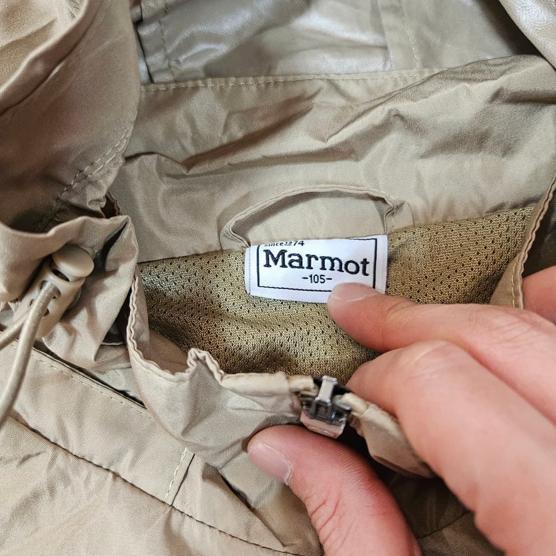 마모트 22ss 시그니쳐 로고 베이직 후드 바람막이 XL 상품이미지7