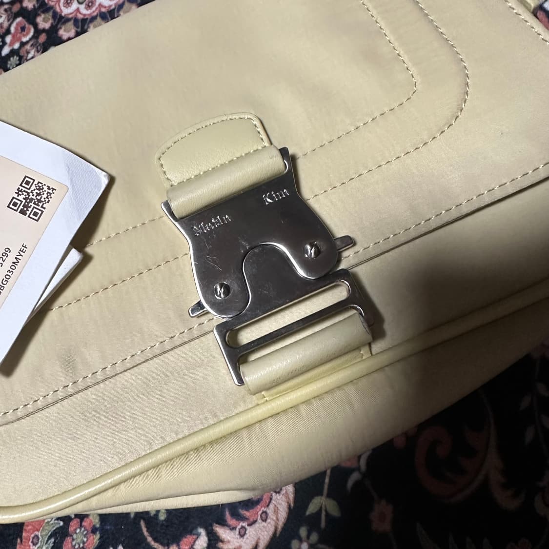 희귀매물 마뗑킴 크리스프 미니 버클백 상품이미지2