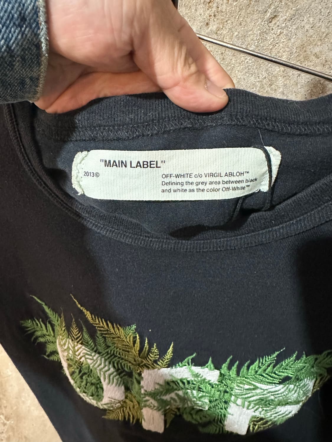 오프화이트 페르 자수 반팔 티셔츠 (버질컬렉션) 상품이미지3