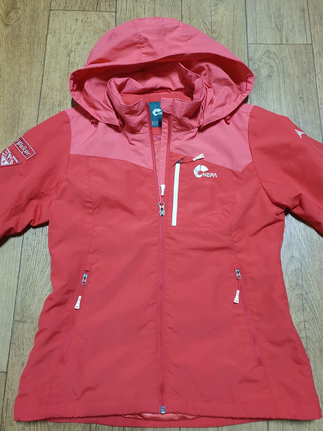1170 네파 아웃도어 바람막이 95 사이즈입니다 상품이미지1