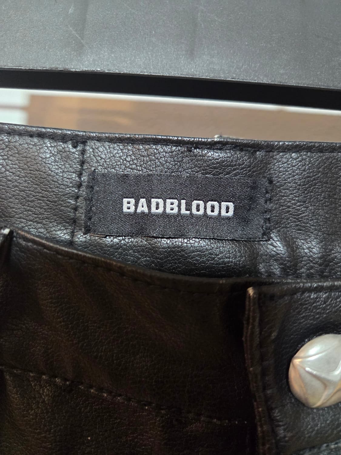 BADBLOOD 비긴 레더 팬츠 S 허리조절가능 미사용 상품이미지6