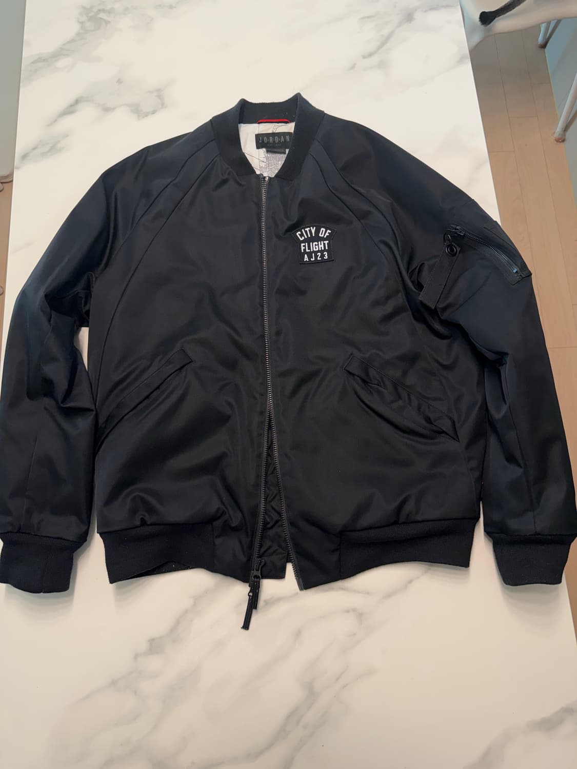 조던 city of flight 봄버 패딩 정품 상품이미지2