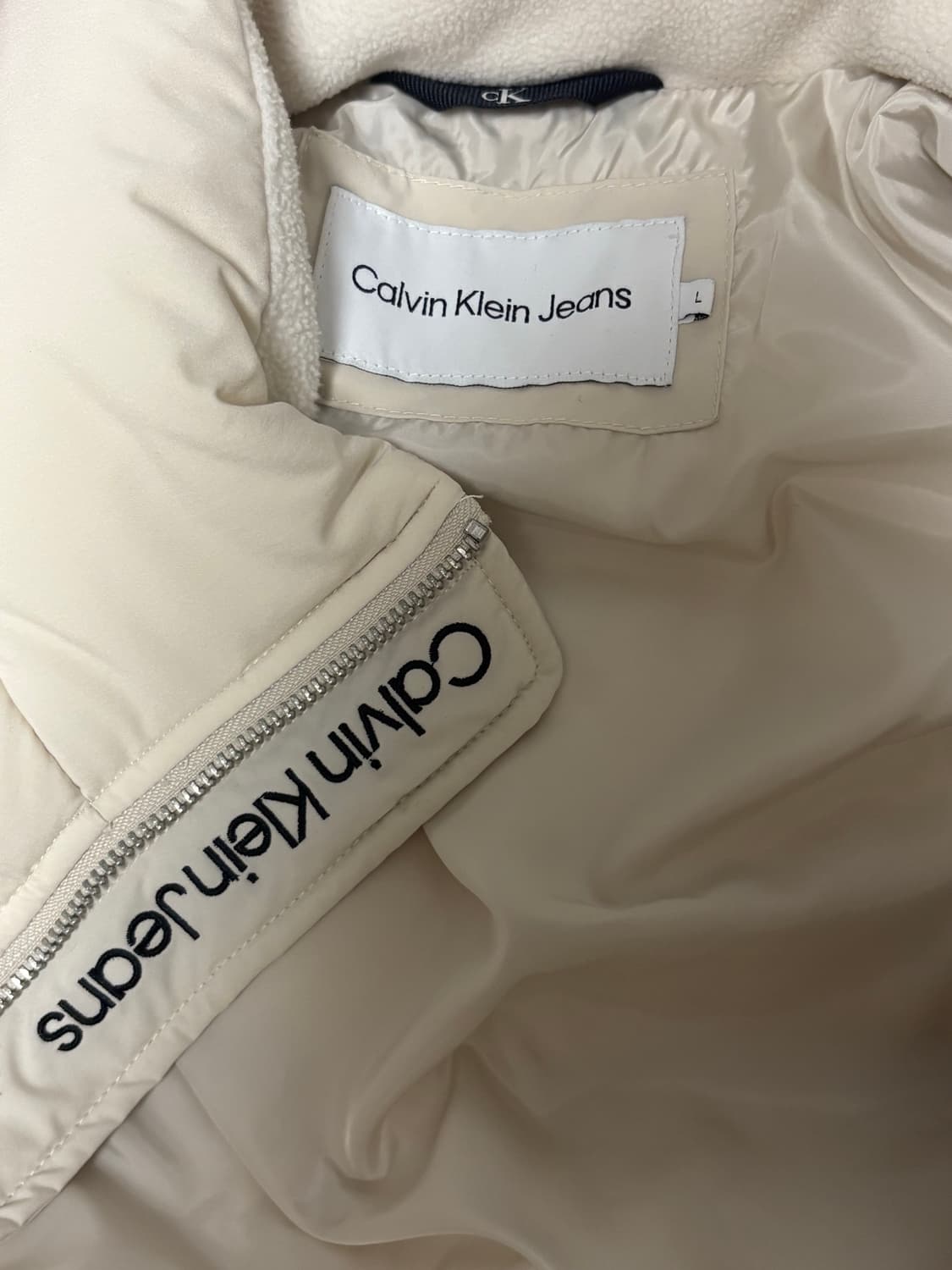 캘빈클라인 진스 패딩 L사이즈 상품이미지2