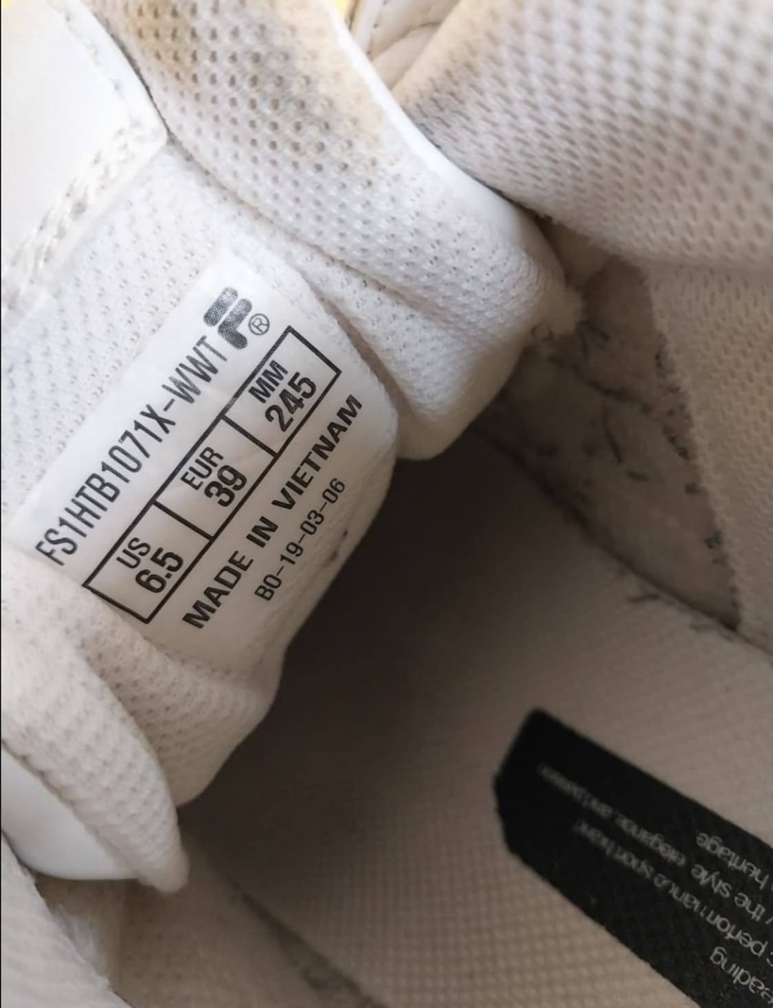 남성 휠라 디스럽터2 운동화 (245) 상품이미지9