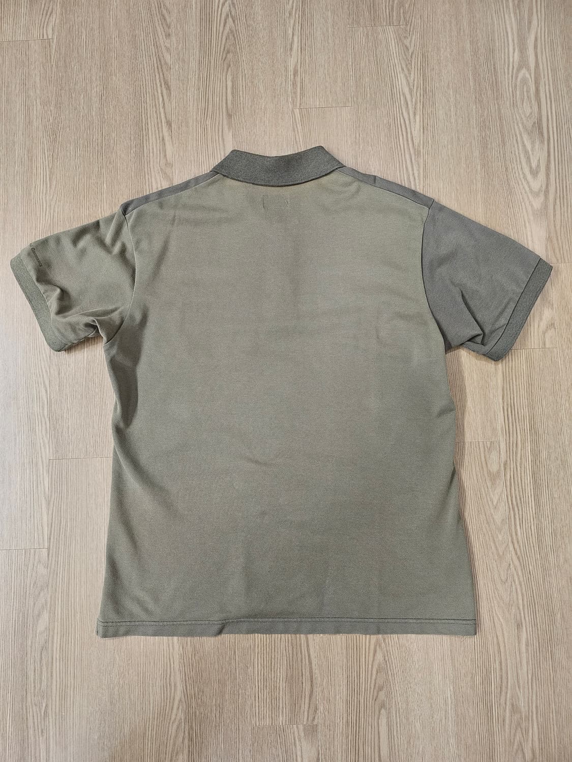 유니클로 엔지니어드가먼츠 PK 반팔 카키 상품이미지3