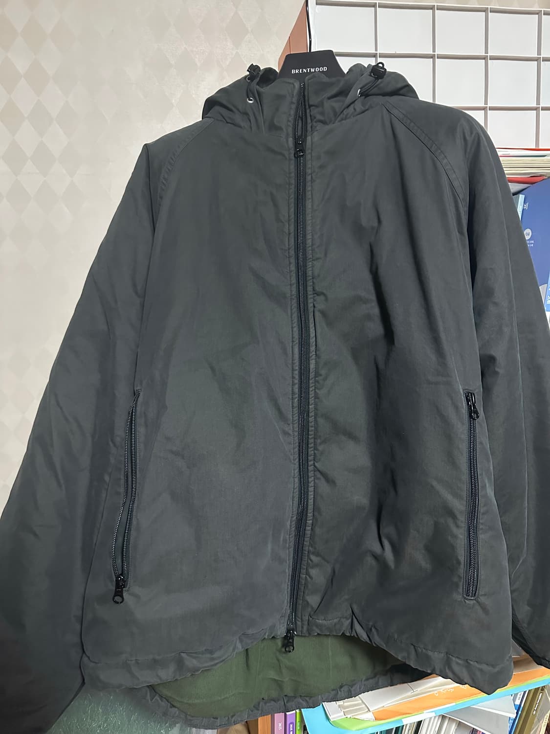 엔벨로프 레벨7 챠콜 2사이즈 판매합니다 상품이미지2