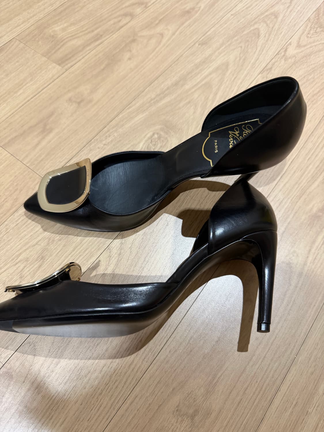 로저비비에 블랙 힐  상품이미지3