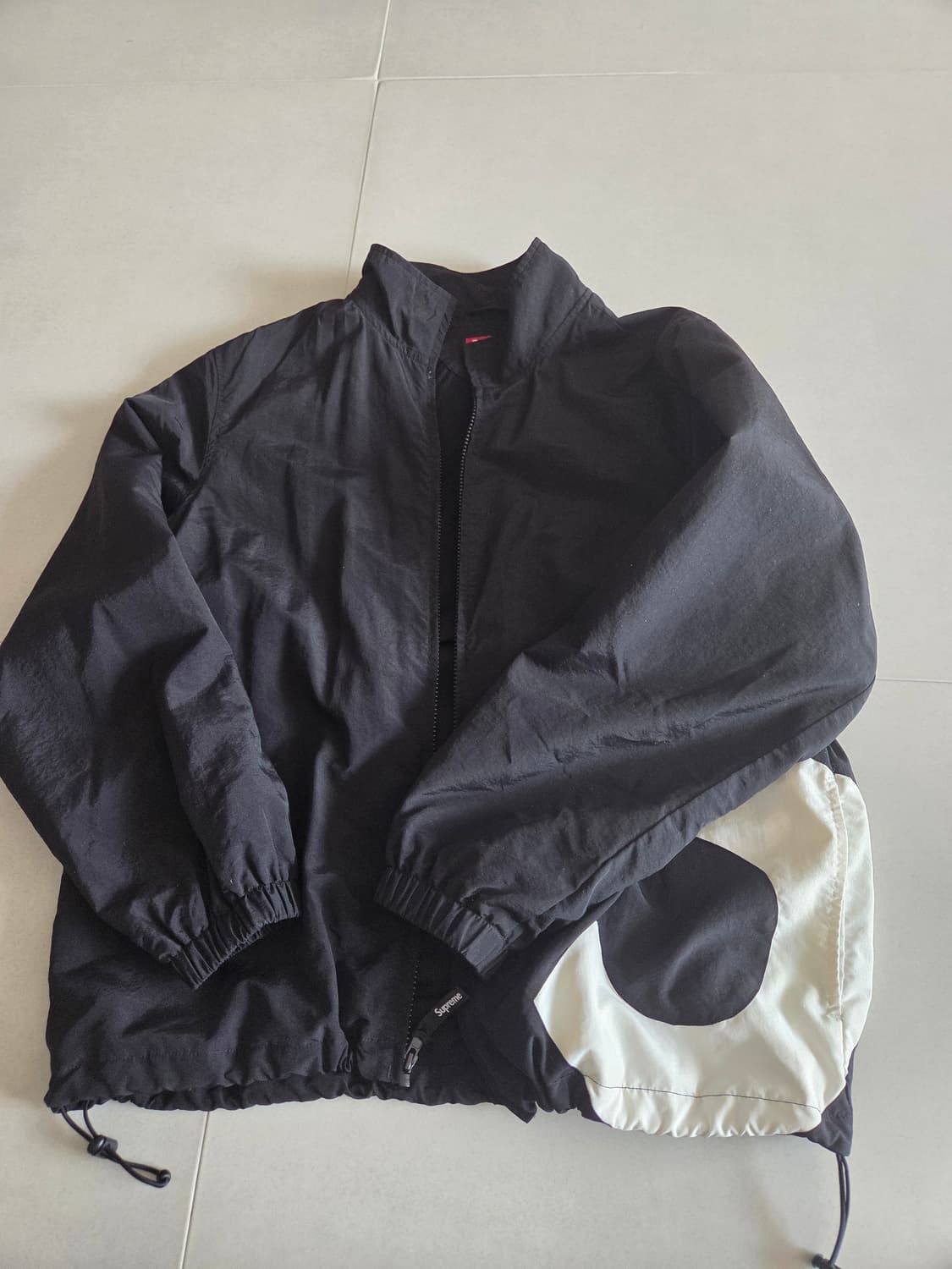 슈프림 s로고 바람막이 m 상품이미지1