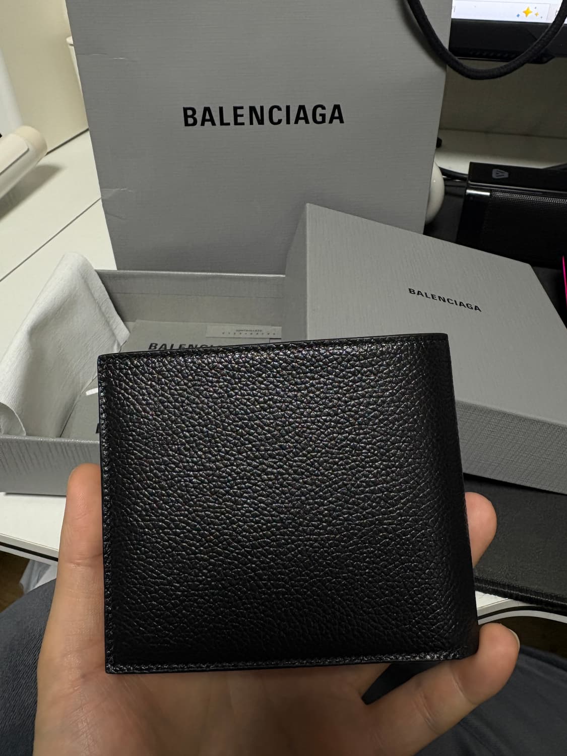 발렌시아가 반지갑 새상품 신상 백화점판 판매 상품이미지4