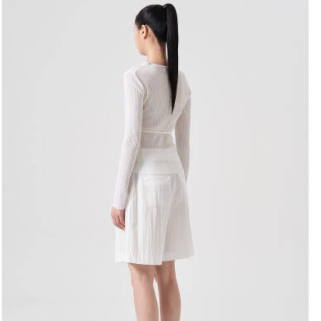 (새제품) 에잇세컨즈 슬리브리스 레이어드 니트 아이보리 상품이미지3