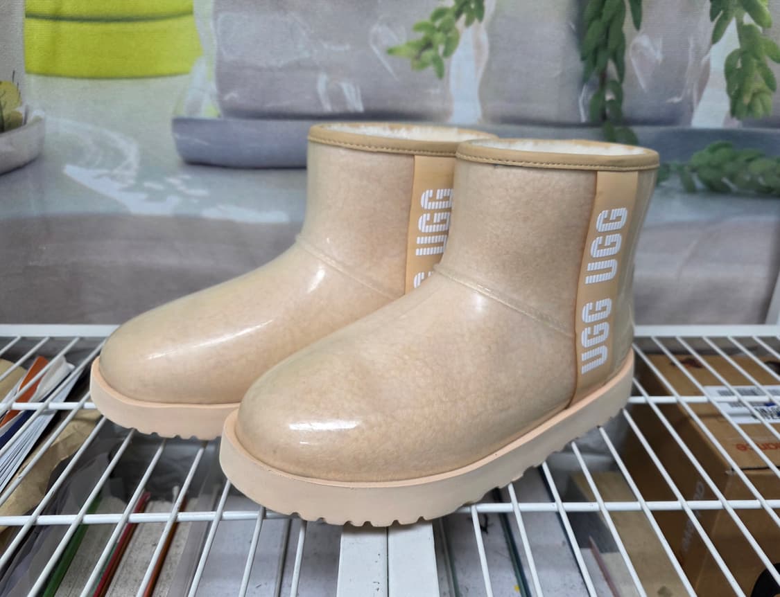 어그 클리어 220 방한화 스노우부츠 양모 방수부츠 LB68  상품이미지1