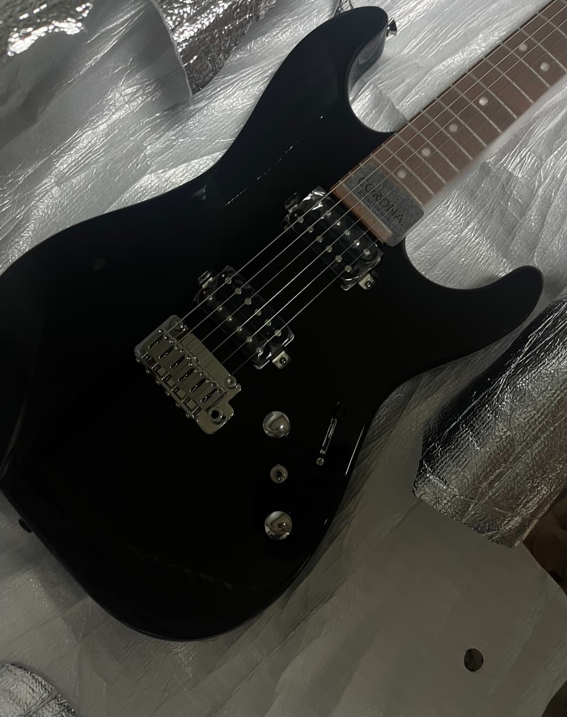 코로나 모던 플러스 일렉기타 + 오렌지 미니앰프 + 소니 유선 헤드셋 상품이미지2