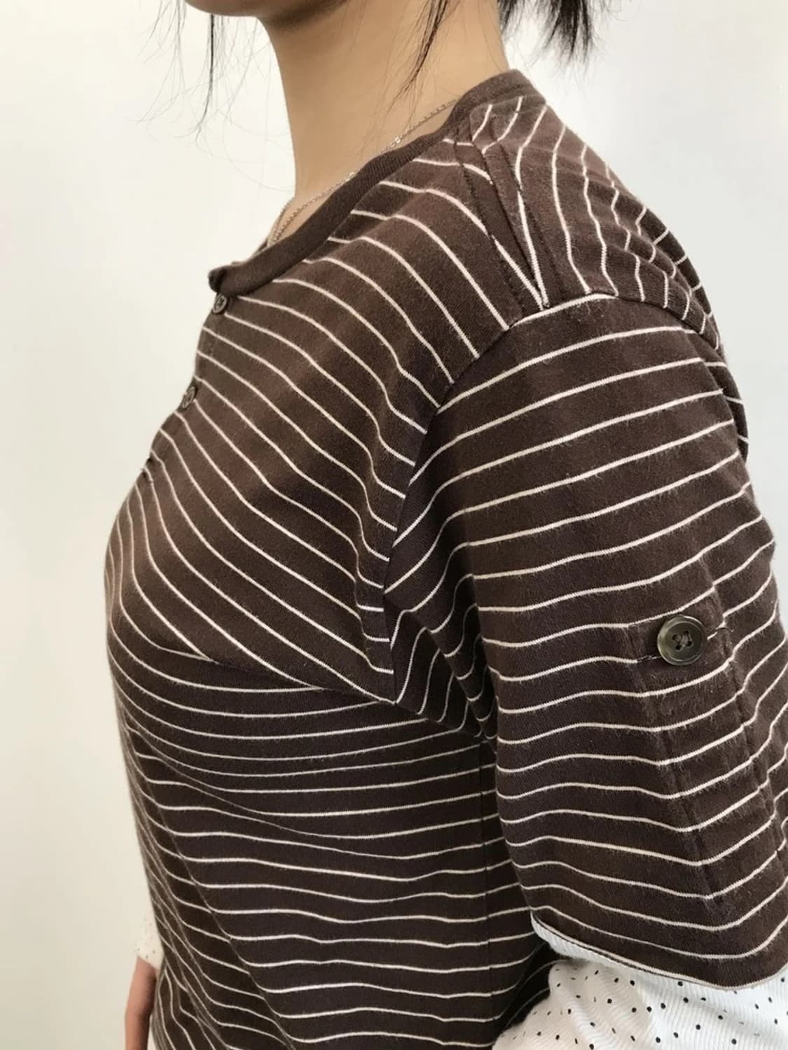 R.Newbold Stripe Henley T Shirt Brown 상품이미지3